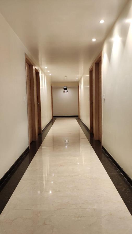 Hotel Poseidon Inn ลัคเนา ภายนอก รูปภาพ