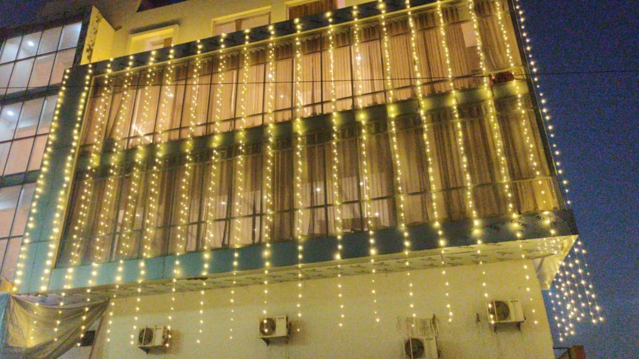 Hotel Poseidon Inn ลัคเนา ภายนอก รูปภาพ